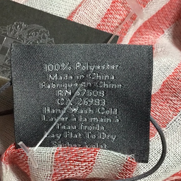 Vince Camuto Spring Scarf NWT - Picture 4 of 4